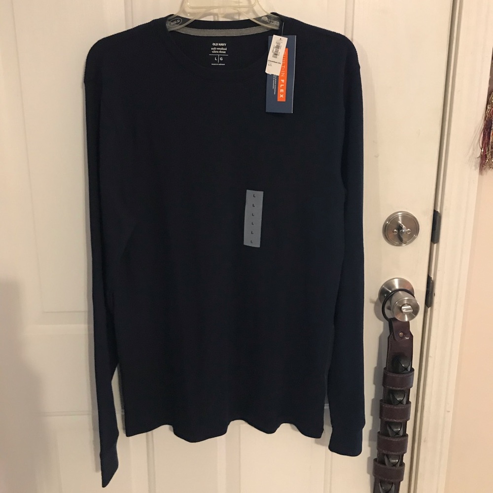 NWT Old Navy Built in Flex thermal shirt